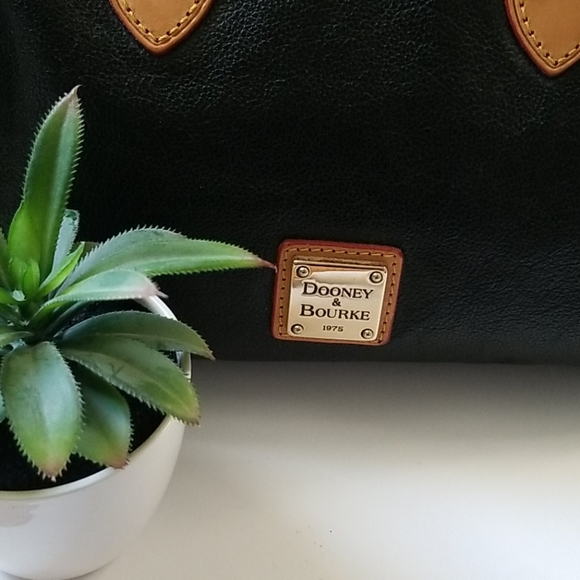 Dooney & Bourke Handbag - Picture 3 of 10